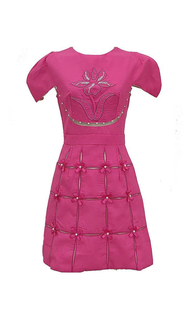 3D FLOWER O NECK MINI DRESS IN PINK