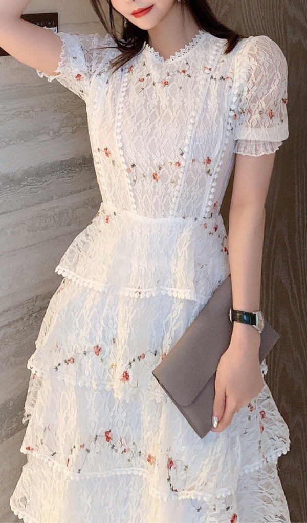 WHITE FLORAL LACE MIDI DRESS