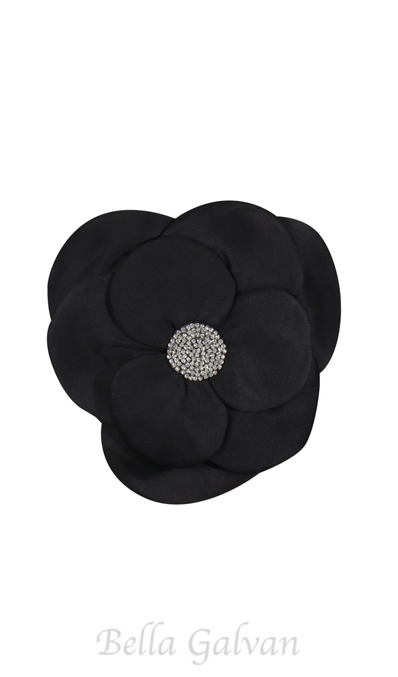 3D FLOWERS TOPS IN BLACK