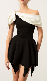 BOW ONE-SHOULDER MINI DRESS IN BLACK