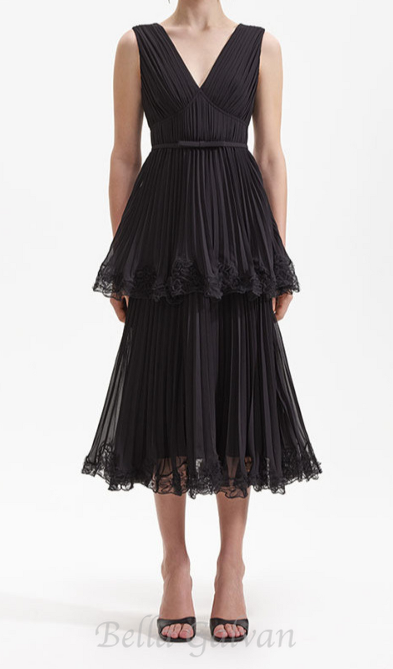 NANCY SLEEVELESS PLEATED TIERED MIDI DRESS IN BLACK