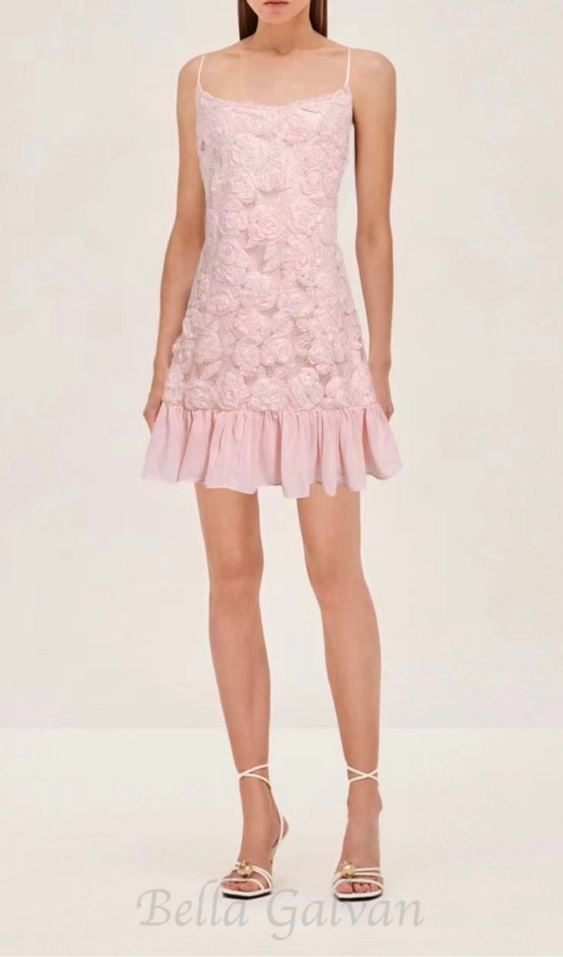 FLORAL APPLIQUÉ PLEATED HEM MINI DRESS IN PINK