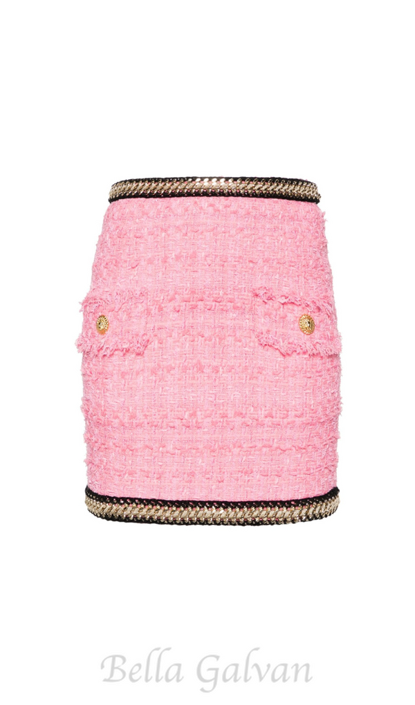 CHAIN-EMBELLISHED TWEED MINI SKIRT IN PINK