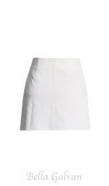 ANAXANDRA WHITE FLOWER MINI SKIRT