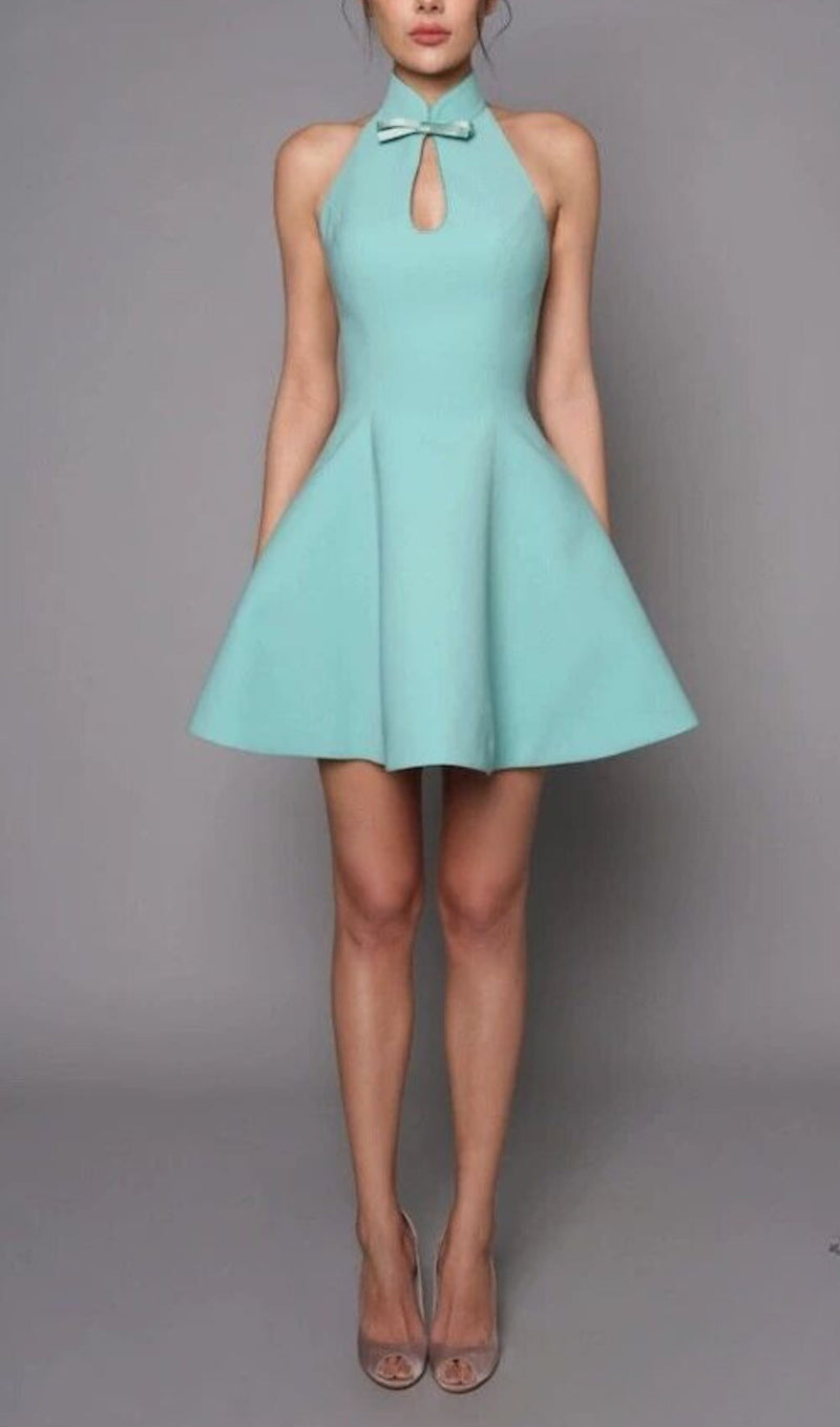 STAND COLLAR BACKLESS MINI DRESS IN GREEN