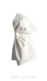 EVANGELINE STRAPLESS BOW MINI DRESS IN WHITE