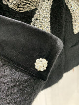 BLACK SMALL FRAGRANT STYLE BOW BEADED SHORT WOOLEN JACKET