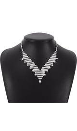 SILVER RHINESTONE V-SHAPED NECKLACE