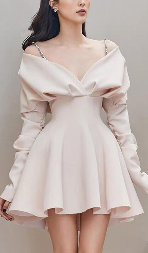 V-NECK LONG-SLEEVED A-LINE SUSPENDER DRESS