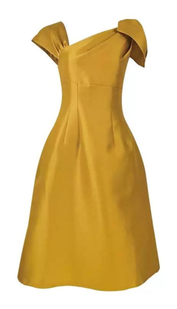 YELLOW ASYMMETRIC SHOULDER DIAGONAL COLLAR TEMPERAMENT FRENCH DRESS