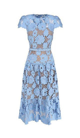 APPLIQUÉD FLORAL LACE MIDI DRESS IN BLUE