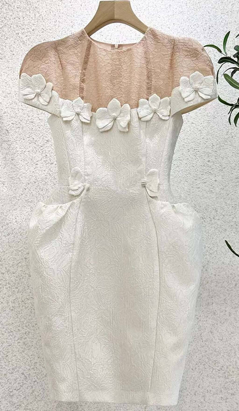 BOW-EMBELLISHED POCKET MIDI DRESS IN WHITE DRESS STYLE OF CB 