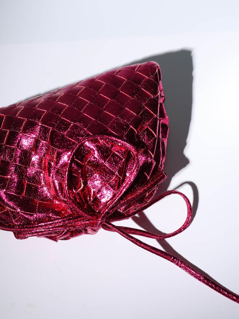 CINDY WOVEN DRAWSTRING CLUTCH IN HOT PINK