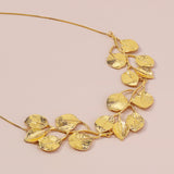 EXAGGERATED LEAF CHOKER