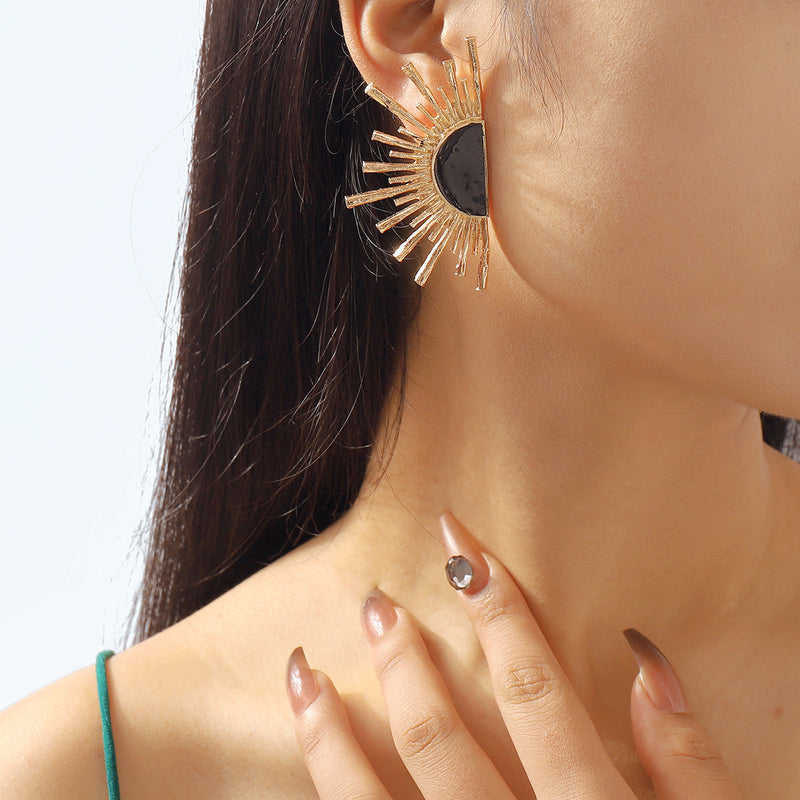 CREATIVE GEOMETRIC EARRINGS