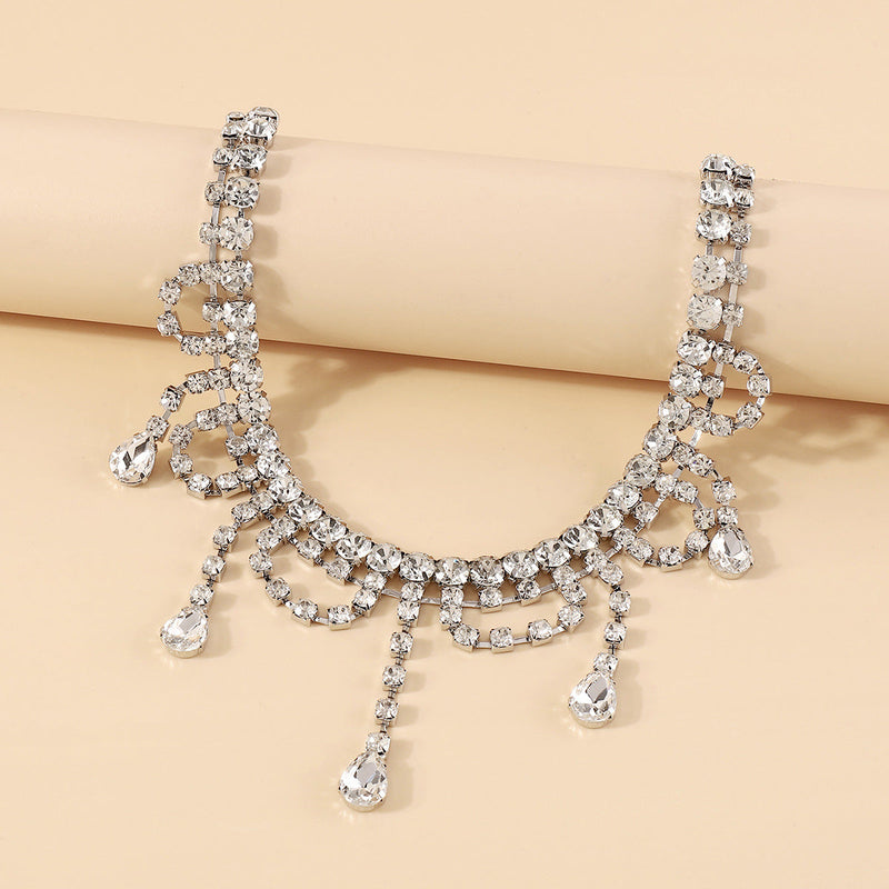 SILVER RHINESTONE TASSEL CLAW CHAIN