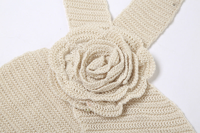 HALTERNECK KNITTED FLOWER SKIRT SET IN APRICOT