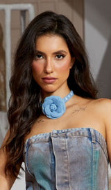 BLUE FLOWER CHOKER