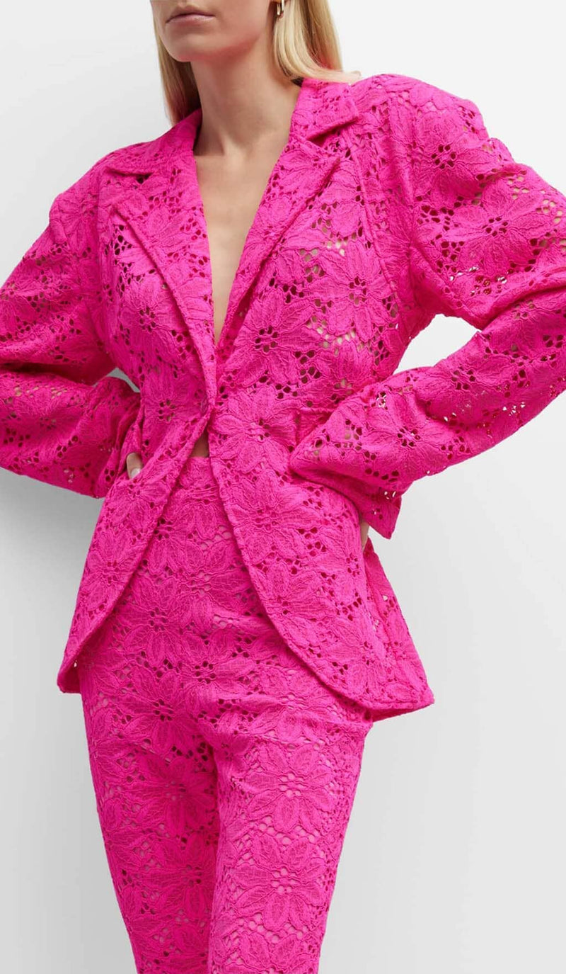 FLORAL-EMBROIDERED LACE TWO-PIECE SUIT IN PINK DRESS STYLE OF CB 